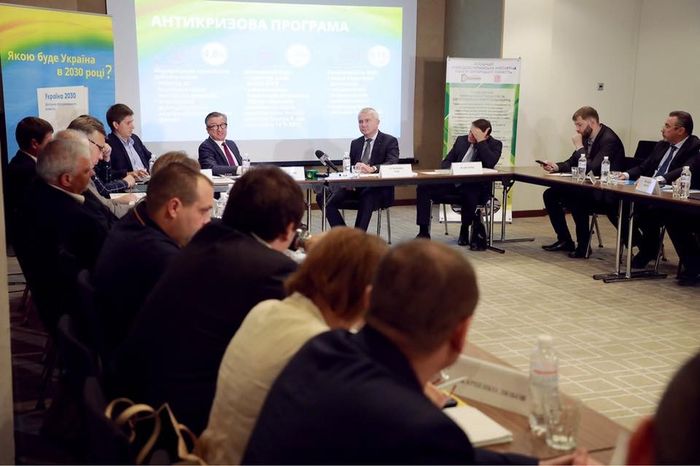 Достойно внимания: Лидер партии &laquo;Основа&raquo; Сергей Тарута презентовал в Запорожье доктрину развития Украины до 2030 года
