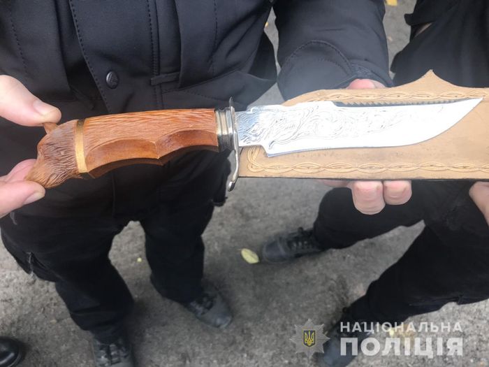 8 тысяч патронов, 55 ящиков водки и 2 миллиона налички нашли силовики в Мелитополе