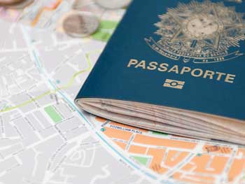 В Нидерландах выдали первый паспорт, в котором указан третий пол