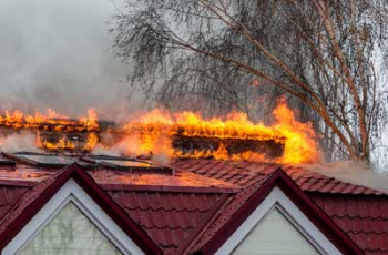 В частном секторе Мелитополя горела железная крыша