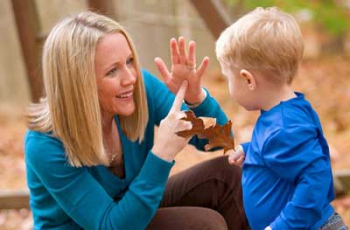 Как наладить невербальное общение с ребенком?