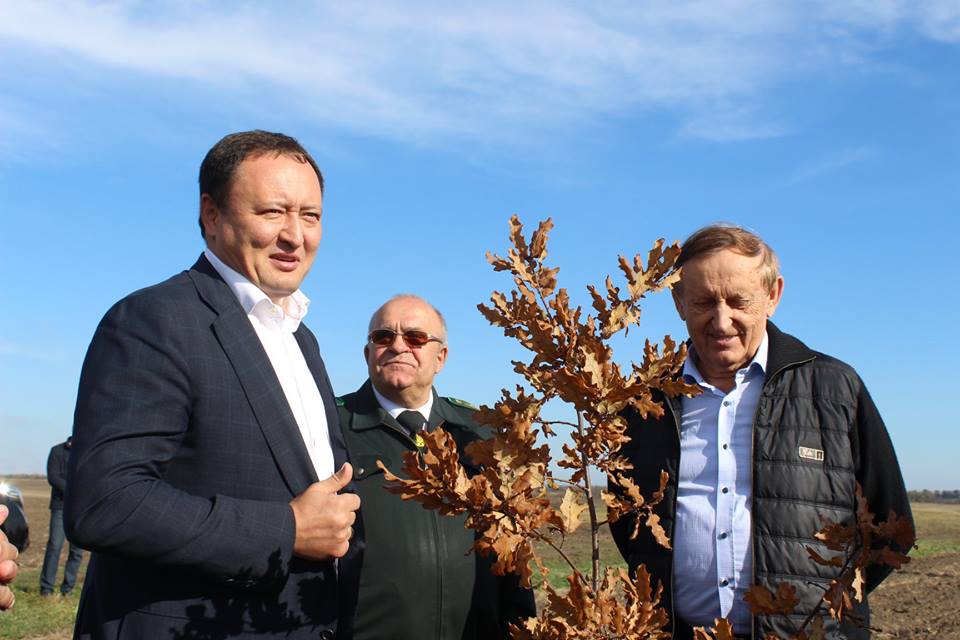 Лес имени миллионера Богуслаева посадили  в Мелитопольском районе