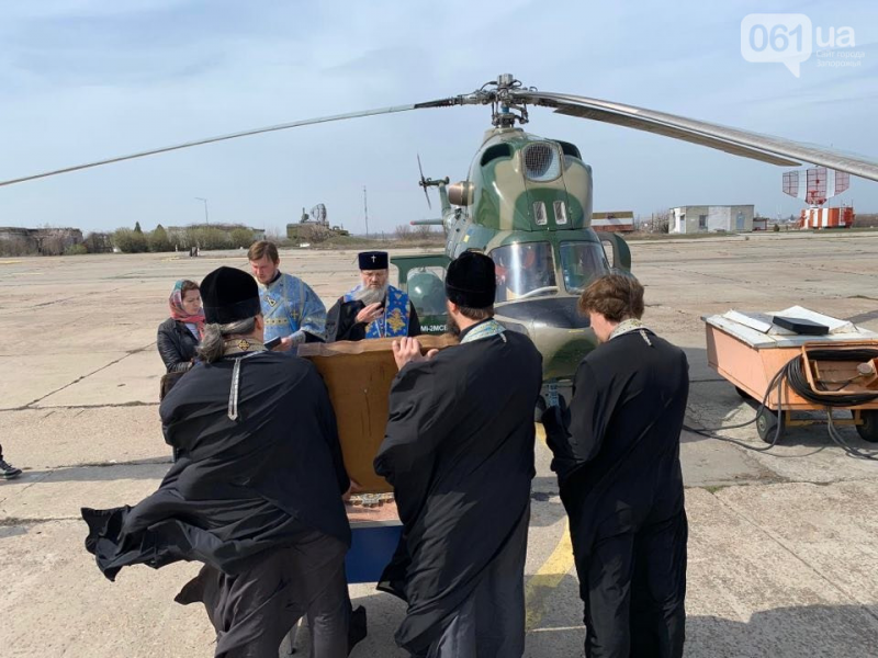 В Запорожье и Одессе УПЦ МП провели «воздушный крестный ход» против коронавируса