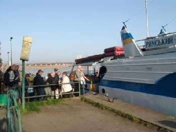 Навигация в Запорожье: от речного порта - к дачам фото