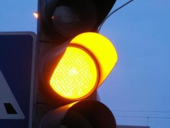 В Донецке на светофоре мотоциклисты расстреляли водителя