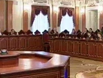 Украинцы смогут самостоятельно выбирать судей фото