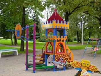 В Запорожье откроют еще сотню детских площадок фото