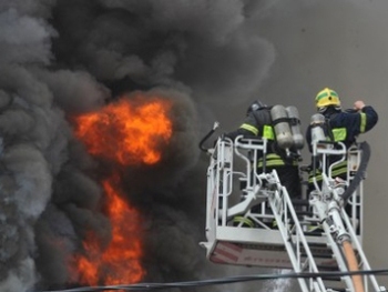В Житомирской области горела пятиэтажка фото