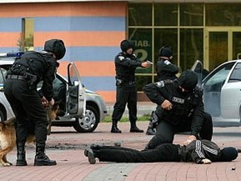 В Харькове ограблен ювелирный магазин, двое раненых фото