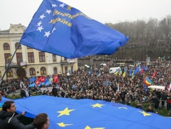 В Киеве продолжается акция протеста фото