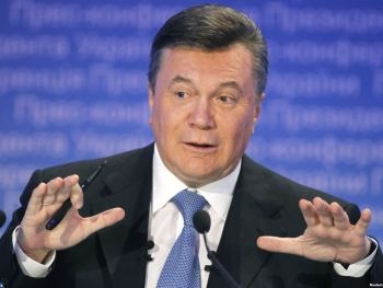 Янукович не признает самоустранение фото