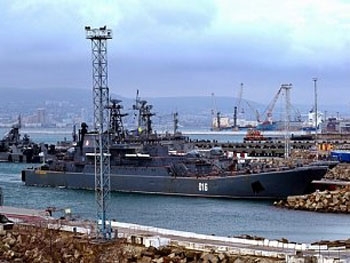 В Севастополь зашли корабли Северного и Балтийского флотов России фото