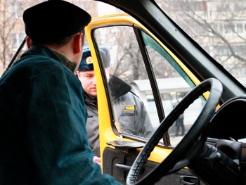 В Харькове водитель маршрутки умер за рулем фото