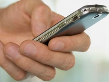В Запорожье у подростка украли мобильный телефон фото