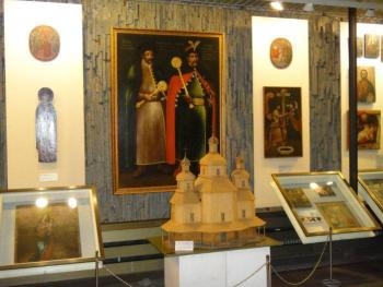 Запорожские пенсионеры посетили музей фото