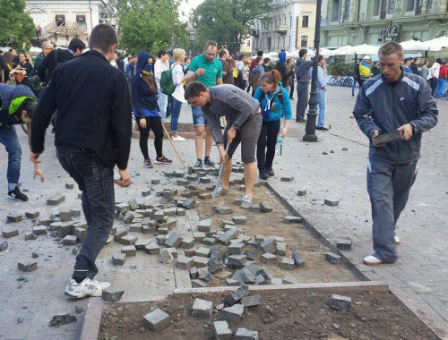 СБУ и МИД заявили о причастности россиян к беспорядкам в Одессе фото