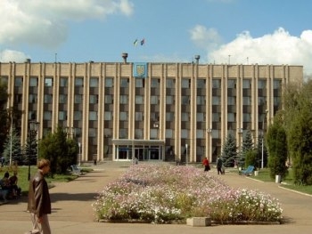 Сепаратисты захватили городской совет в Артемовске фото