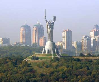 Киевские новостные Интернет порталы ставят новые рекорды популярности фото