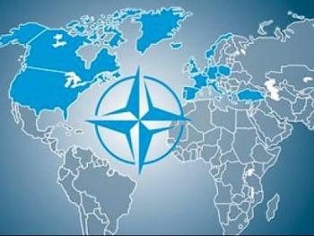 В НАТО отметили увеличение численности российских войск на границе фото