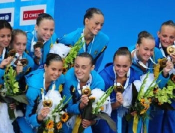Украинки завоевали золото чемпионата Европы в синхронном плавании фото
