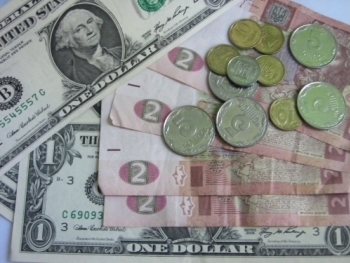 Доллар бьет рекорды в Украине фото