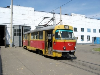 В Запорожье стали ходить трамваи фото