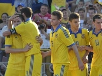 Букмекеры не верят в украинскую футбольную молодежку фото
