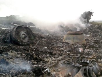 Продолжается опознание жертв крушения Боинга-777 в зоне АТО фото