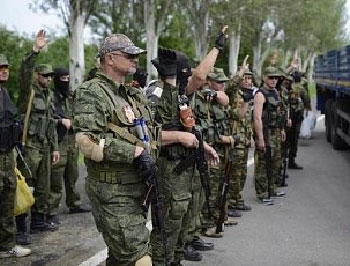 В Донбассе террористы сформировали 4 ударные группировки фото