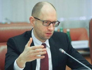 Яценюк: Украина потратила на армию 19 млрд. грн. фото