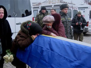 В Днепропетровске похоронили погибших воинов фото