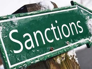 Новые санкции против России введут в понедельник фото