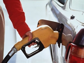 В Запорожье Облэнерго закупили бензин по 34 грн за литр фото