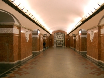 На киевской станции метро умер пассажир фото