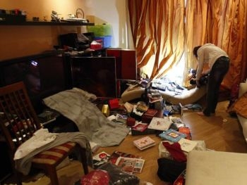 Запорожская милиция обыскала жилье менеджеров экс-управляющих «Амстора» фото