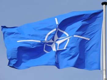 Вступление в НАТО поддерживают более 40% украинцев фото