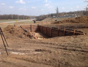 В Запорожской области возводят защитные сооружения фото
