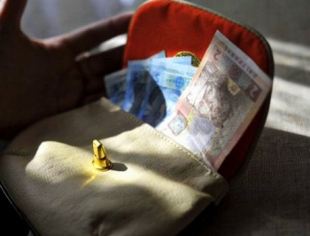 Потребительские настроения украинцев улучшились фото