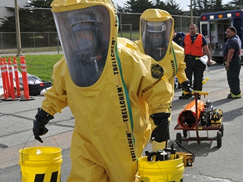 Смертельный коронавирус приближается к Украине фото