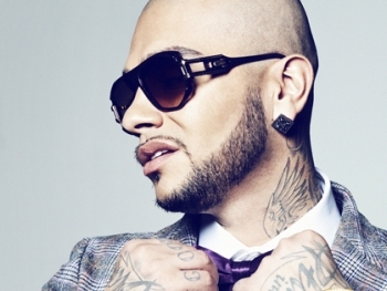 Тимати посоветовал Саакашвили не жевать галстук фото