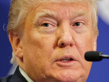 Лидером президентских дебатов в США неожиданно оказался Дональд Трамп фото