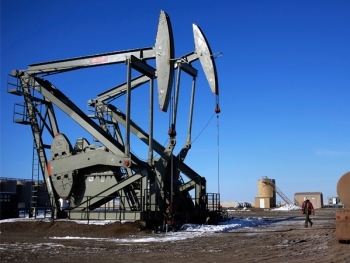 Цена нефти Brent упала ниже $49 фото