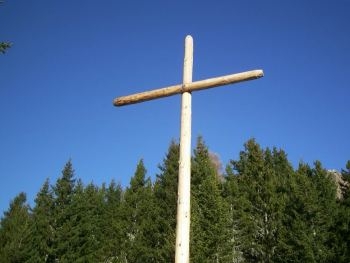 В храме Андрея Первозванного в Мелитополе неизвестные спилили крест