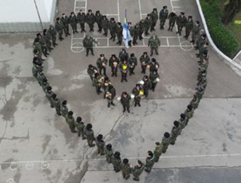 Кабмин хочет обязать украинцев давать присягу на верность стране фото