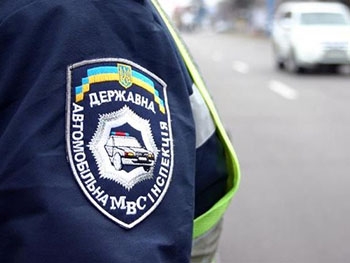 Акимовское ГАИ охотится за металлоломом и будет следить за включением фар фото