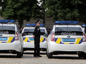 Запорожским правоохранителям вручили авто фото