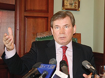 Мэр Бердянска попросил на время проведения выборов автоматчиков и спецназовцев фото