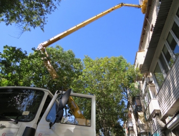 Мелитопольские коммунальщики переплатили полмиллиона гривен за автомобильную вышку? фото