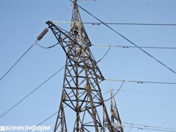 Укрэнерго включило в работу ЛЭП Мелитополь-Джанкой фото