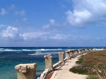 На побережье Ливии обнаружены тела 40 мигрантов фото